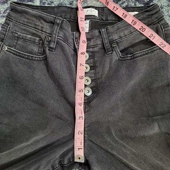 SOFIA Jeans High Rise Flared Jeans - Picture 8 of 11